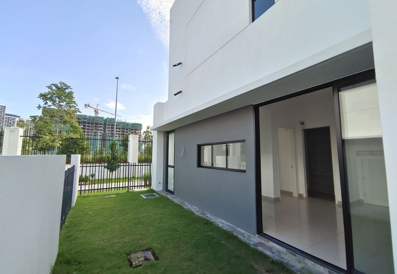 Sencilia @ Eco Sanctuary