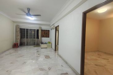 La Villas Condominium