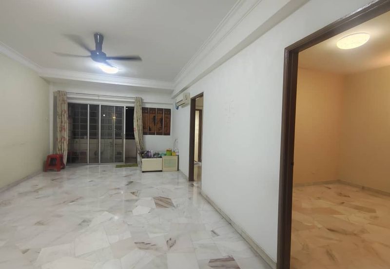 La Villas Condominium