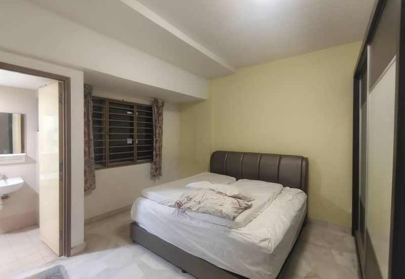 La Villas Condominium