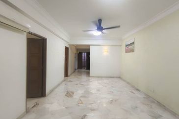 La Villas Condominium