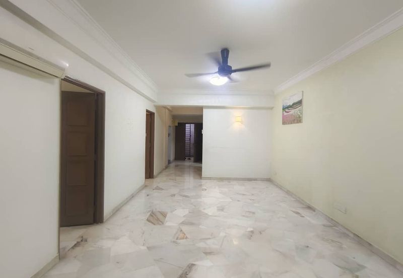 La Villas Condominium