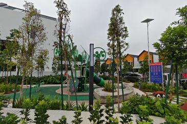 East 57 (Residensi Laman Timur)