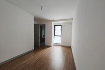 East 57 (Residensi Laman Timur)