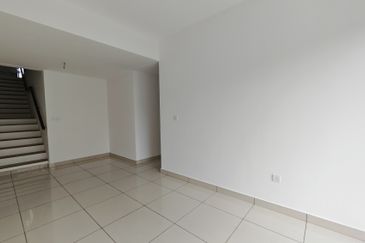 East 57 (Residensi Laman Timur)