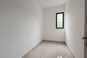 East 57 (Residensi Laman Timur)