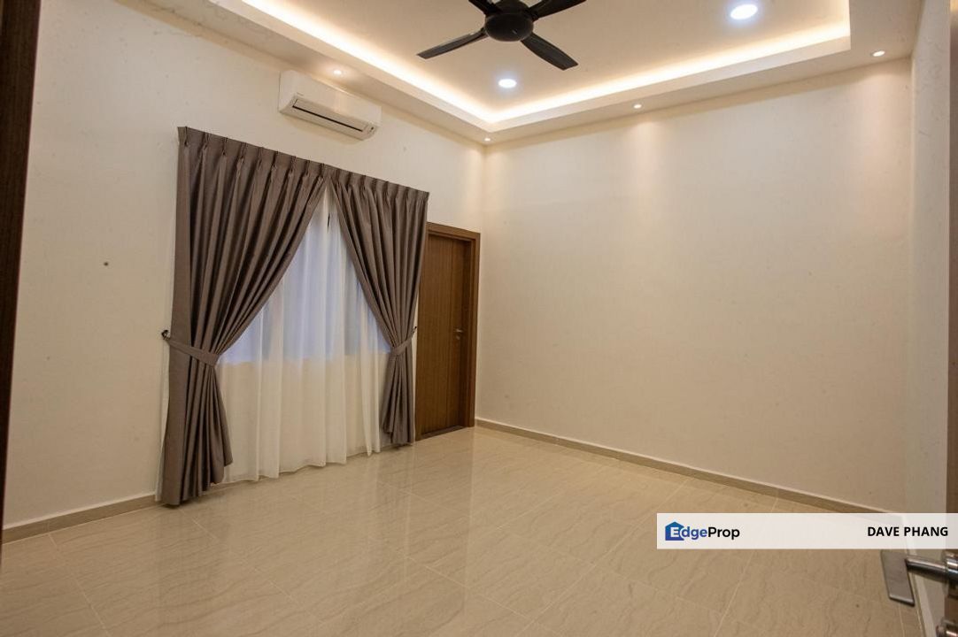 Renovated 1 Storey Bungalow with Private Pool, Freehold Individual Tittle 2 minute to DUKE, Kuala Lumpur, Setapak