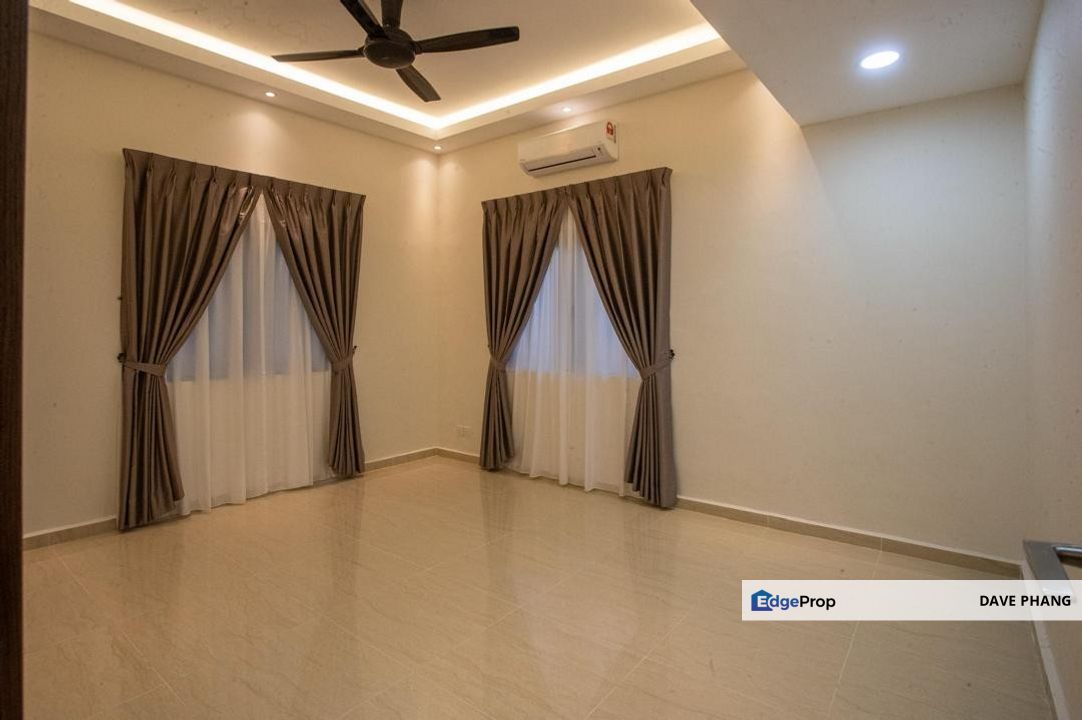 Renovated 1 Storey Bungalow with Private Pool, Freehold Individual Tittle 2 minute to DUKE, Kuala Lumpur, Setapak