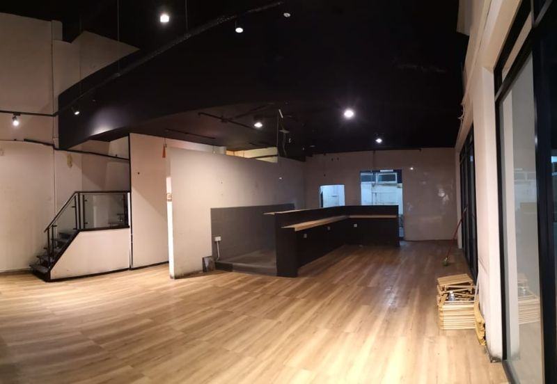 Platinum Mondrian (Pv128)