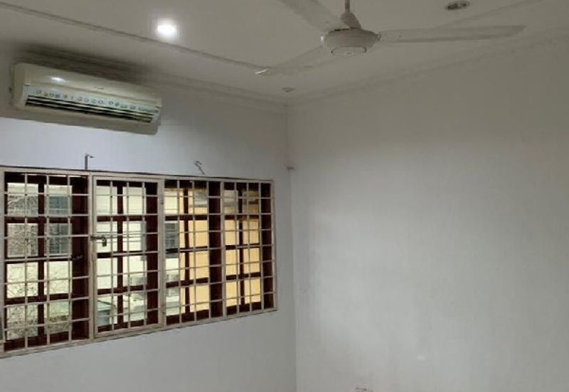 Taman Melawati Jalan A 22 x 80 Freehold