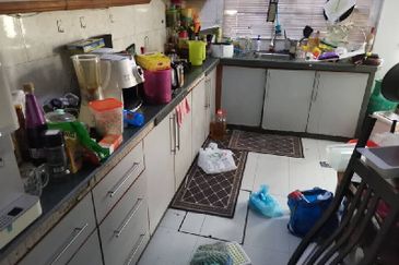 Taman Melawati Jalan A 22 x 80 Freehold