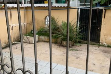 Taman Melawati Jalan A 22 x 80 Freehold