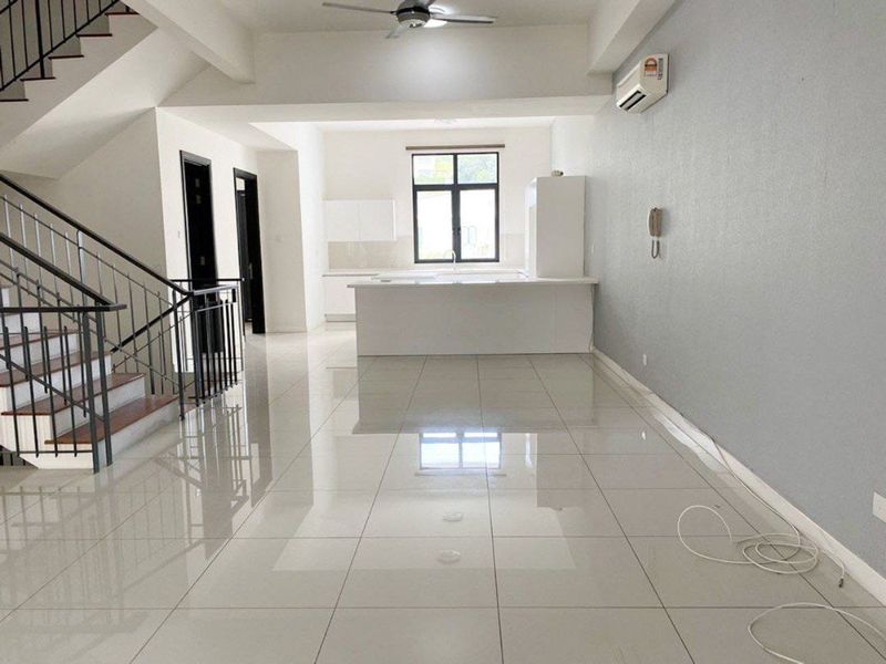 16 Quartz Taman Melawati 3 Sty Courtyard Villa, Selangor, Taman Melawati