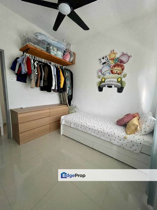 Renovated unit with move in condition 2 carpark , Selangor, Kajang