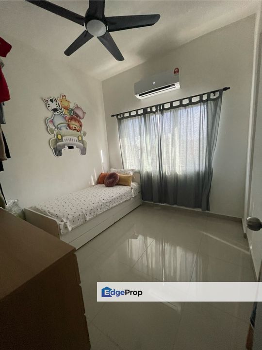 Renovated unit with move in condition 2 carpark , Selangor, Kajang