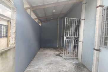 Taman Melawati (Newly renovated)  Single Storey walking distance to shop