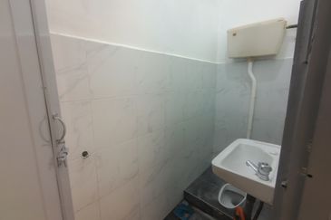 Taman Melawati (Newly renovated)  Single Storey walking distance to shop