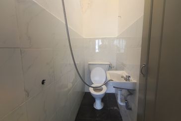 Taman Melawati (Newly renovated)  Single Storey walking distance to shop