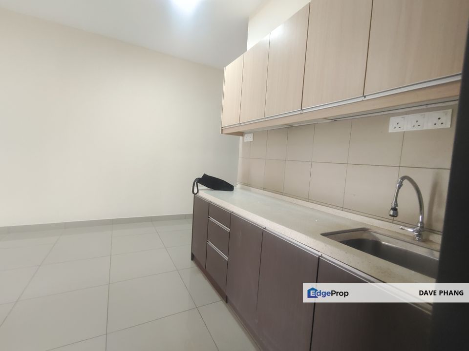 Move in condition with Kitchen Cabinet, Built in wardrobe and aircond , Selangor, Selayang