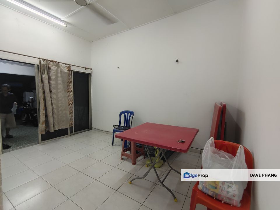 Freehold terrace able to park 2 cars at car porch suitable for investment and own stay, Kuala Lumpur, Setapak