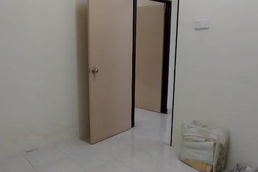 TAMAN MERBAU (CHANGLOON)