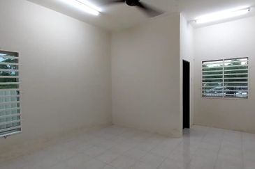 TAMAN MERBAU (CHANGLOON)