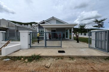 Simfoni East Taman Tunku Intan Safinaz