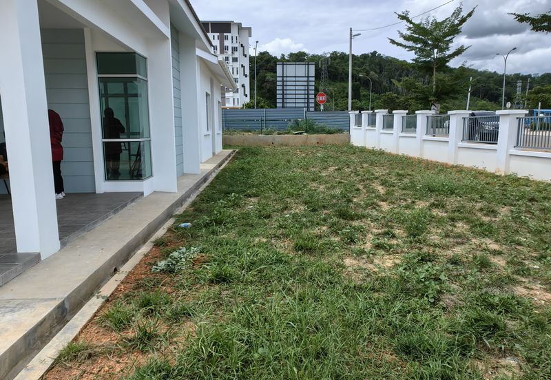 Simfoni East Taman Tunku Intan Safinaz