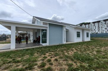 Simfoni East Taman Tunku Intan Safinaz