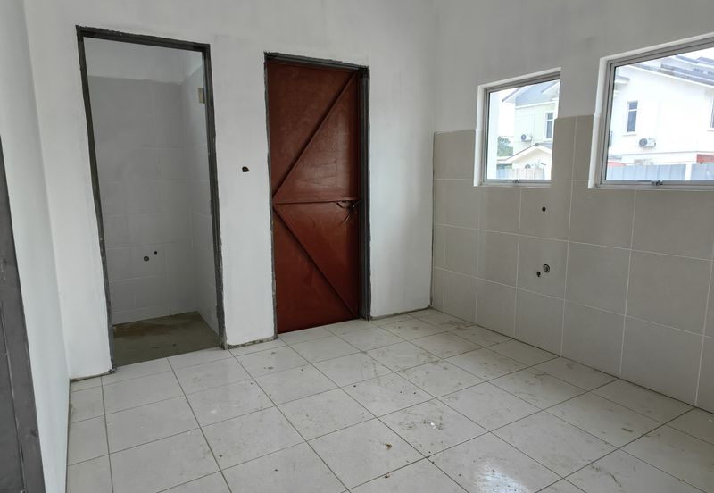 Simfoni West Taman Tunku Intan Safinaz