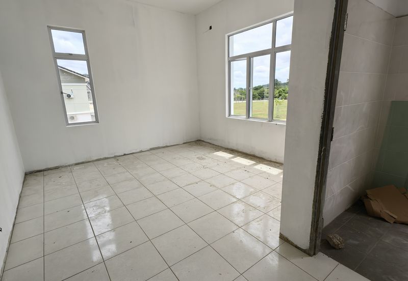 Simfoni West Taman Tunku Intan Safinaz