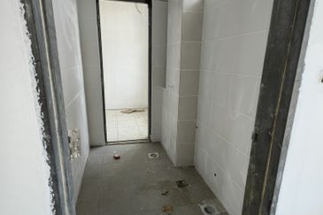 Simfoni West Taman Tunku Intan Safinaz