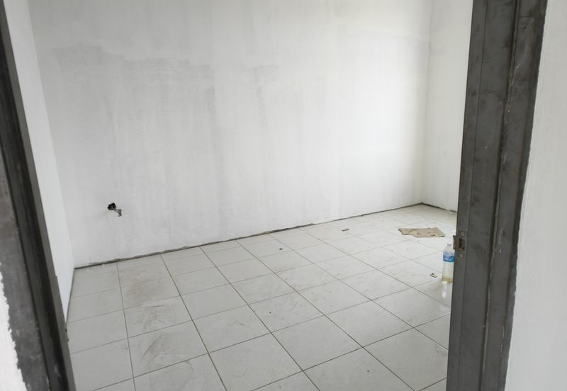 Simfoni West Taman Tunku Intan Safinaz