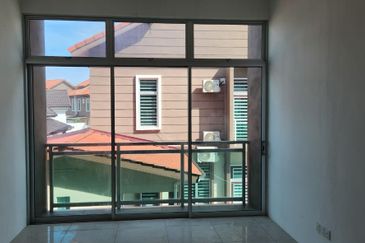 Taman Tunku Intan Safinaz