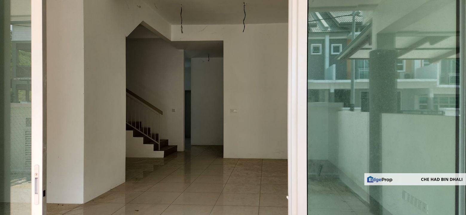 TAMAN TUNKU INTAN SAFINAZ, BANDAR DARULAMAN, JITRA Rumah Teres 2 Tingkat Cantik Untuk Dijual, Kedah, Jitra