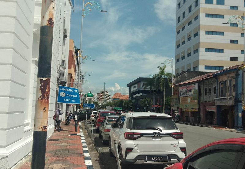Jalan Raja