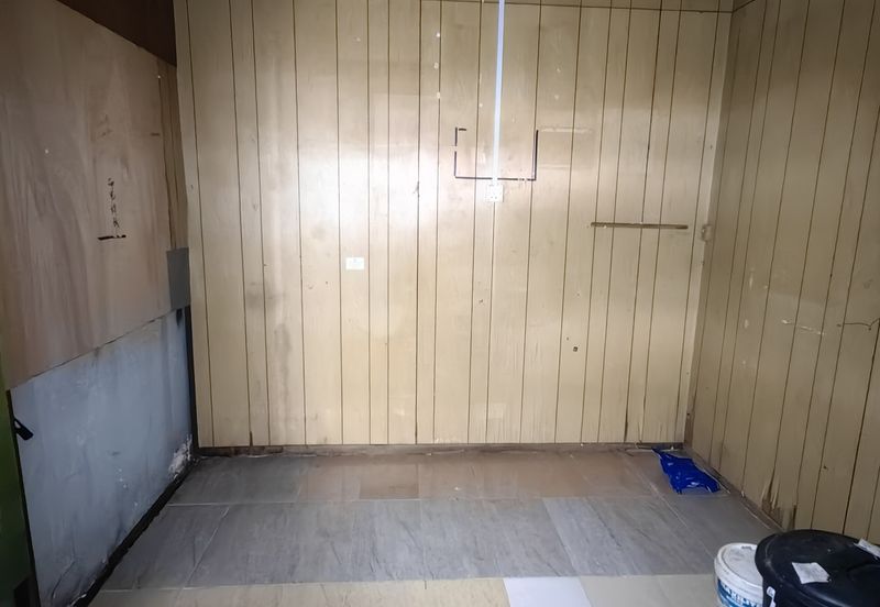 Jalan Seberang Perak