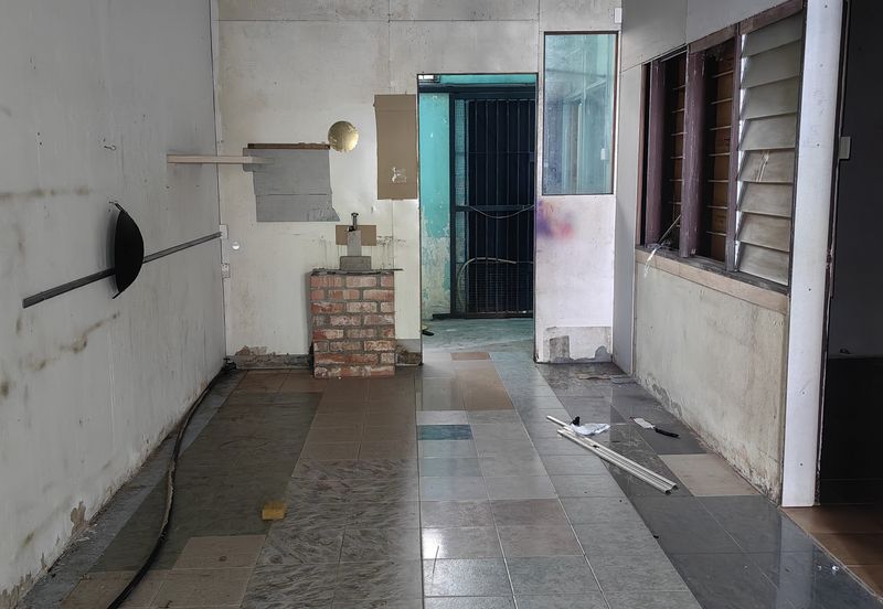 Jalan Seberang Perak