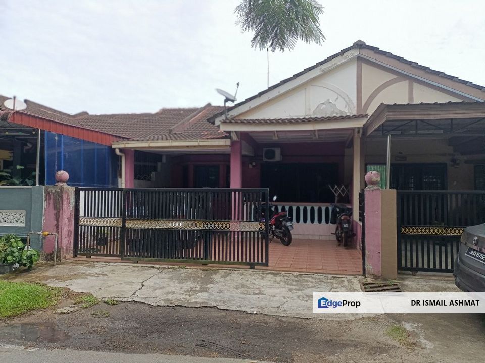 Taman Putri Kulai Johor Terrace House For Sale for Sale RM370,000 By DR ISMAIL ASHMAT EdgeProp.my