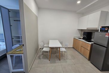 Yolo Signature Suites