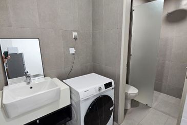 Yolo Signature Suites