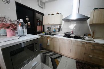 Desa Idaman Residences