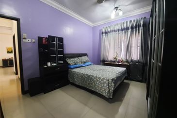 Desa Idaman Residences