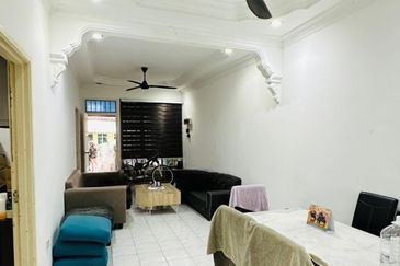 Jalan Pulai Indah, Taman Pulai Indah