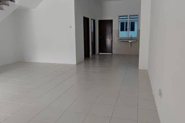 Below Market Value Taman Scientex Kota Tinggi 