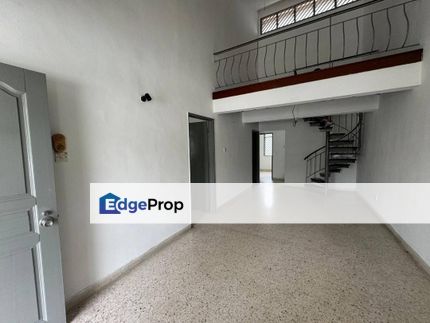 1.5 Storey Terrace @ Taman Molek, Johor, Johor Bahru