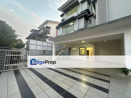 2.5 Storey Semi-D @ Taman Universiti, Johor, Skudai