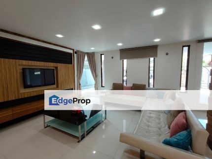3.5 Storey Semi-D @ Taman Pelangi, Johor, Johor Bahru