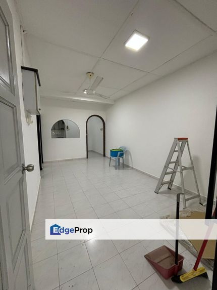 Single Storey Low Cost Endlot @ Taman Universiti, Johor, Skudai