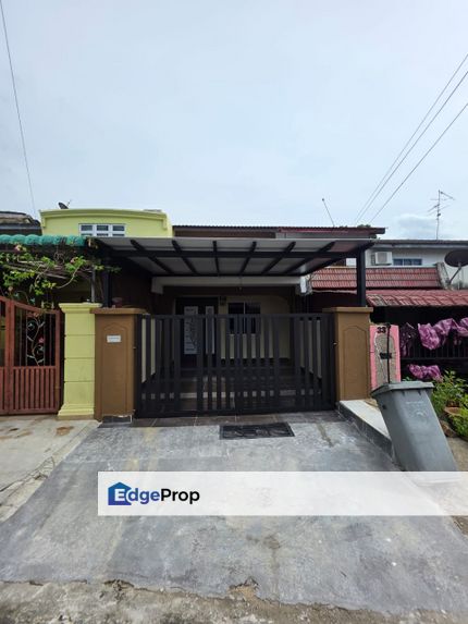 Double Storey Low Cost @ Megah Ria, Johor, Masai